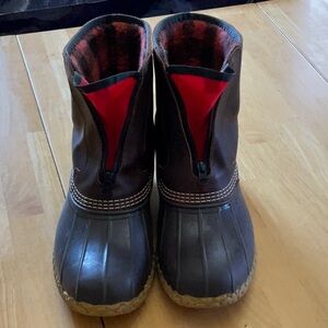 LL Bean BEAN boot. Duck boot